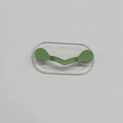 Magnetisk glasögonhållare för kläder