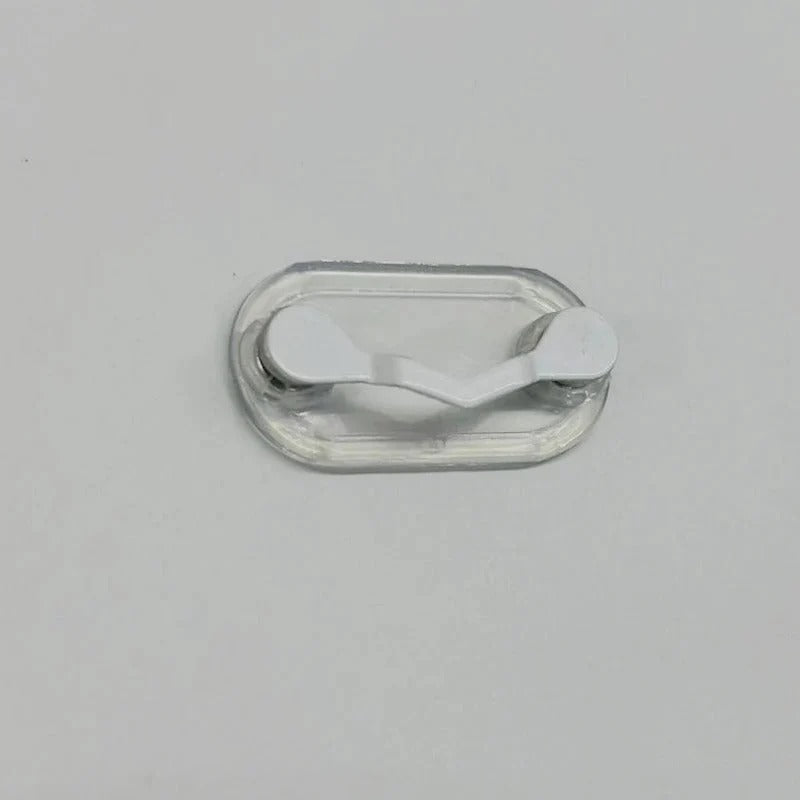 Magnetisk glasögonhållare för kläder